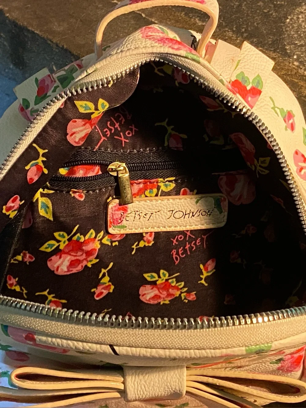Adorable Betsey Johnson small back pack,white quilted,pink floral/logo print